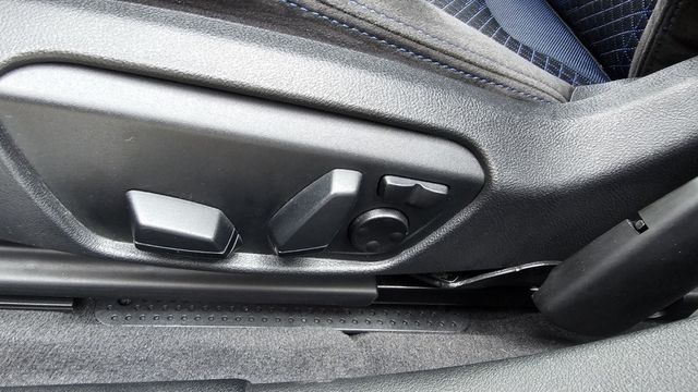 1 SERIES  第10張相片