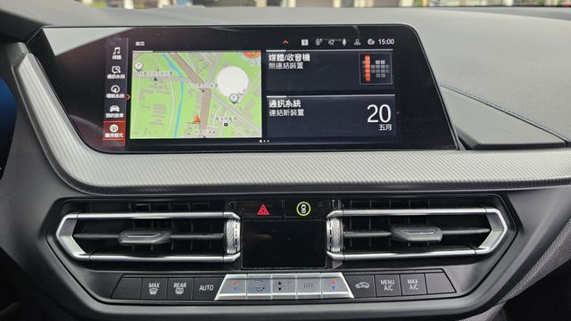 1 SERIES  第16張相片