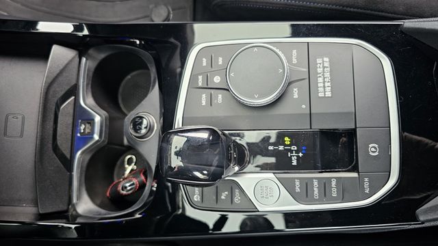 1 SERIES  第17張相片