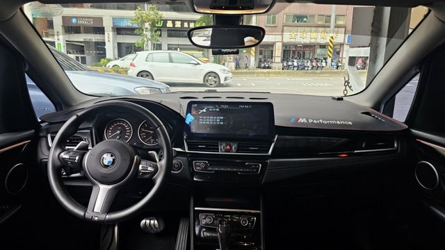2 SERIES ACTIVE TOURER  第7張相片