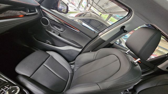 2 SERIES ACTIVE TOURER  第14張相片