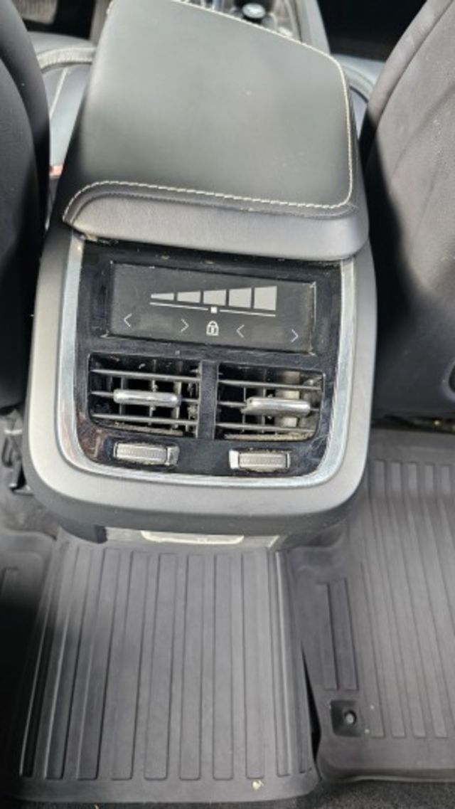 XC60  第9張相片