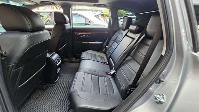 CR-V  第7張相片
