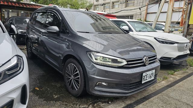 TOURAN  第2張相片