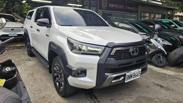 HILUX  第2張相片