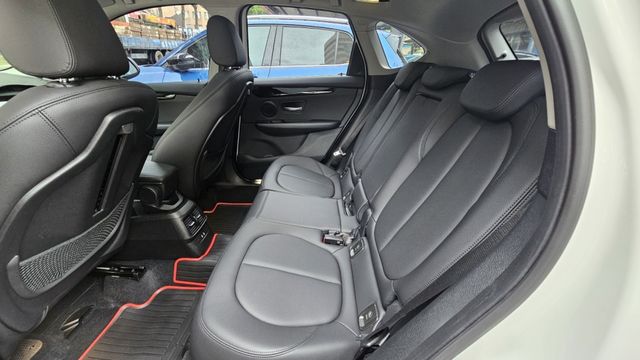 2 SERIES ACTIVE TOURER  第6張相片