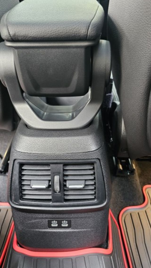 2 SERIES ACTIVE TOURER  第9張相片