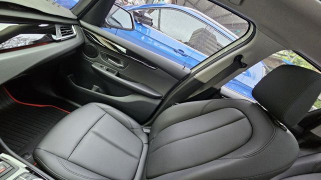 2 SERIES ACTIVE TOURER  第19張相片
