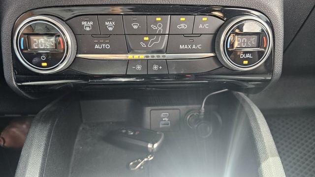 KUGA  第19張相片
