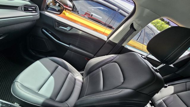 KUGA  第20張相片