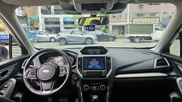 FORESTER  第8張相片