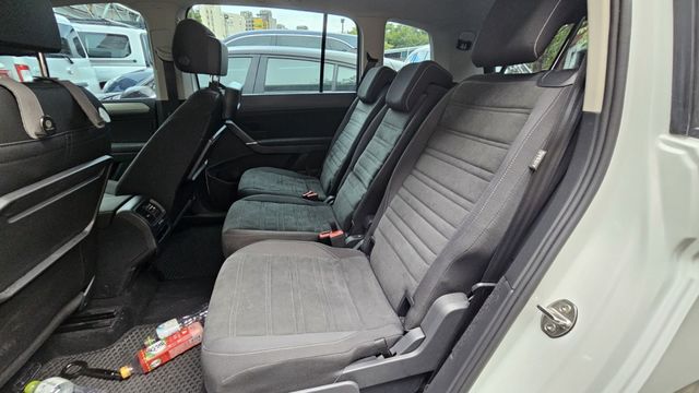 TOURAN  第8張相片