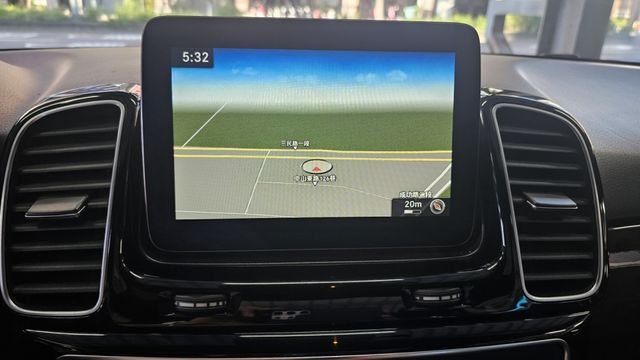 GLE-CLASS  第17張相片