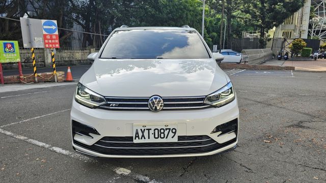 TOURAN  第1張相片