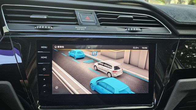 TOURAN  第16張相片