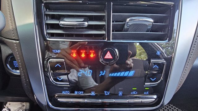 YARIS  第15張相片