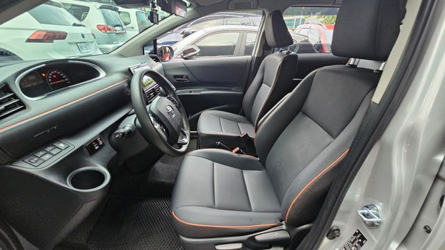 SIENTA  第6張相片