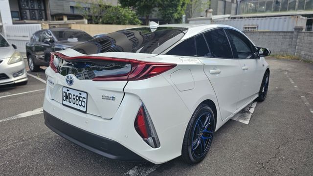 PRIUS  第4張相片