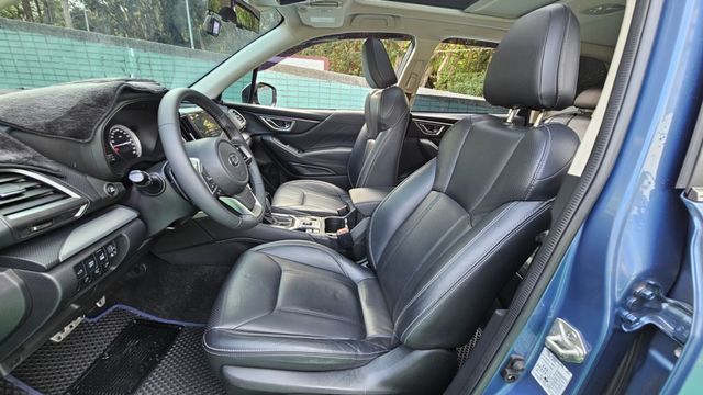 FORESTER  第7張相片