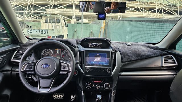 FORESTER  第10張相片