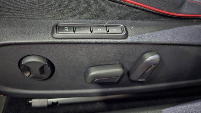 GOLF VIII  第11張相片