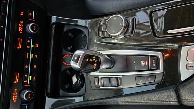 5 SERIES SEDAN F10  第13張相片