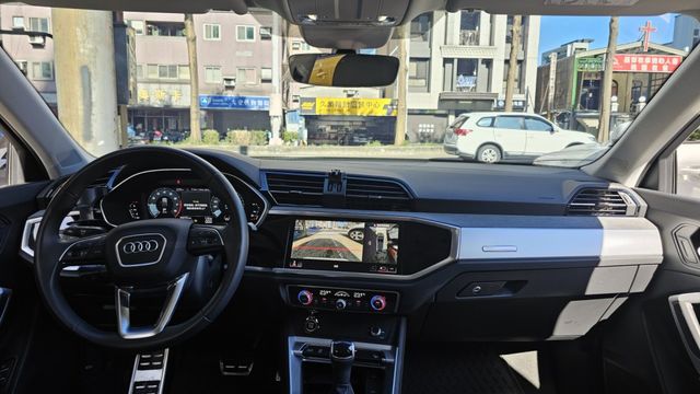 Q3 SPORTBACK  第9張相片