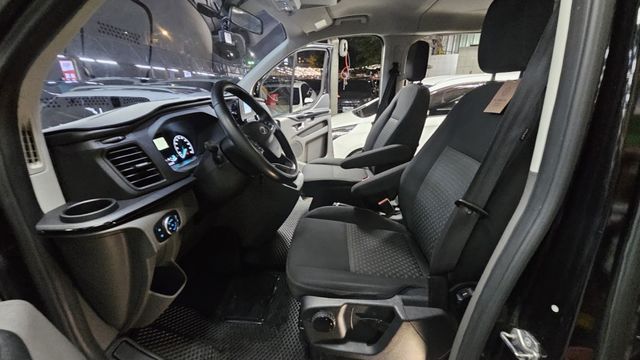 TOURNEO CUSTOM  第6張相片