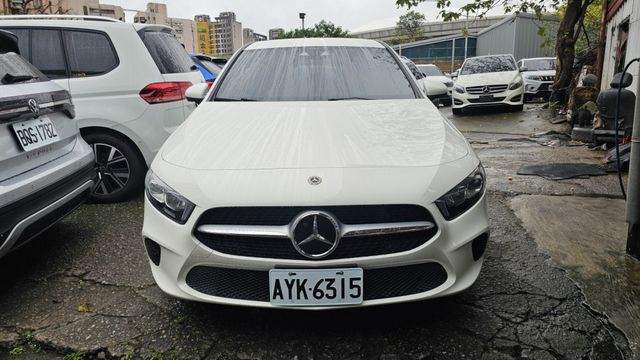 A-CLASS SEDAN V177  第1張相片