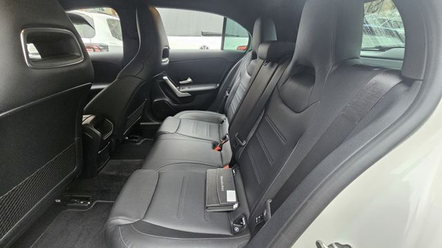 A-CLASS SEDAN V177  第6張相片