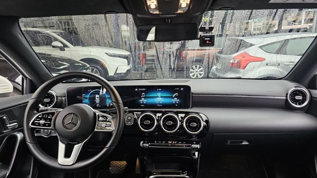 A-CLASS SEDAN V177  第7張相片