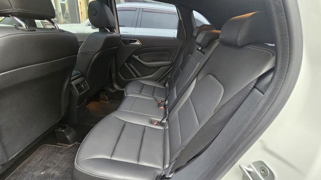 B-CLASS W246  第9張相片