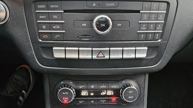 B-CLASS W246  第17張相片