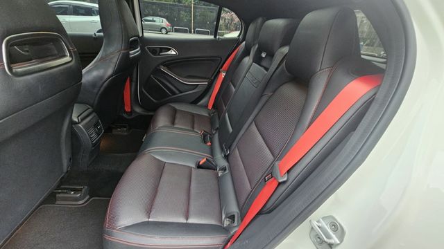 GLA-CLASS X156  第8張相片