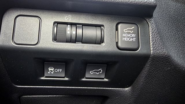 FORESTER  第12張相片