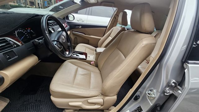 CAMRY  第7張相片