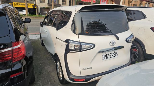 SIENTA  第4張相片