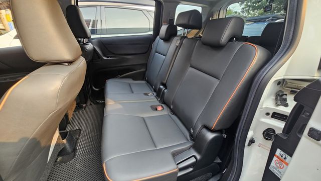 SIENTA  第7張相片