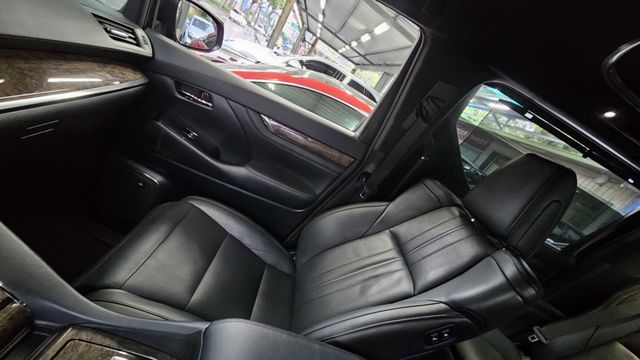 ALPHARD  第18張相片