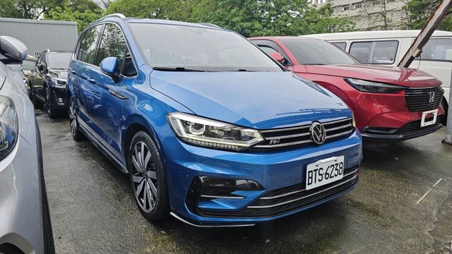 TOURAN  第3張相片