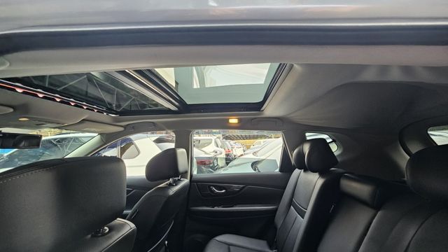 X-TRAIL  第10張相片
