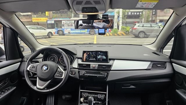 2 SERIES ACTIVE TOURER  第8張相片