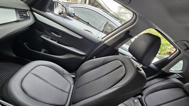 2 SERIES ACTIVE TOURER  第16張相片
