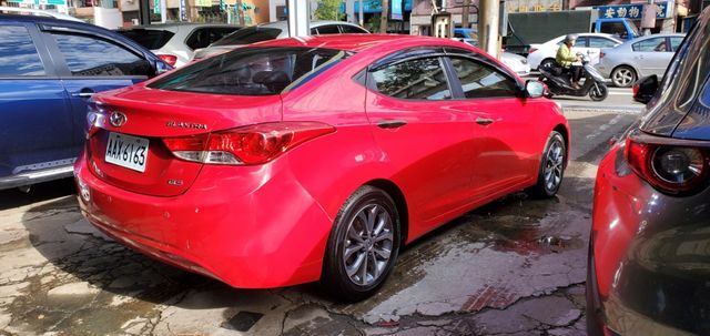 ELANTRA  第4張相片