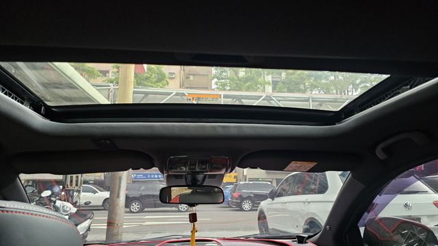 U6 GT  第9張相片