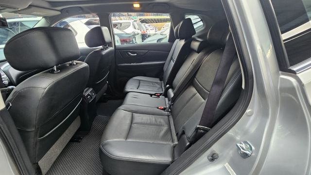 X-TRAIL  第7張相片