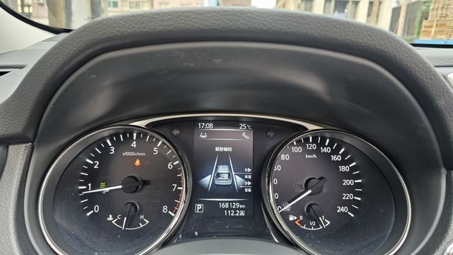 X-TRAIL  第13張相片