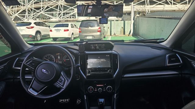 FORESTER  第12張相片