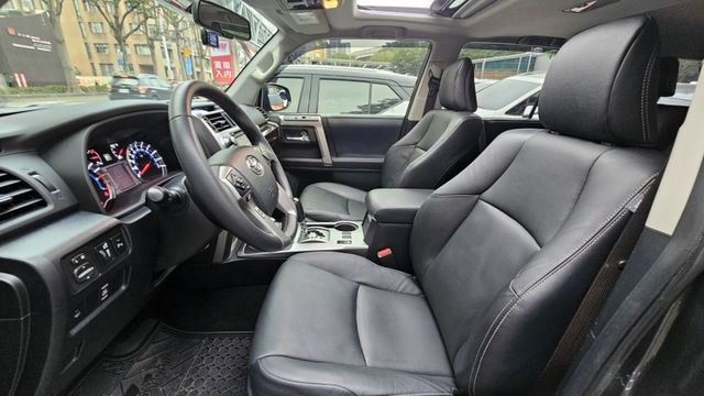 4RUNNER  第7張相片
