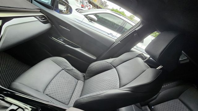 C-HR  第16張相片